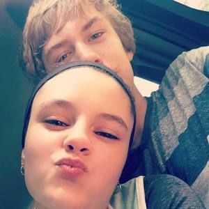 Meet your Posher, Emilie